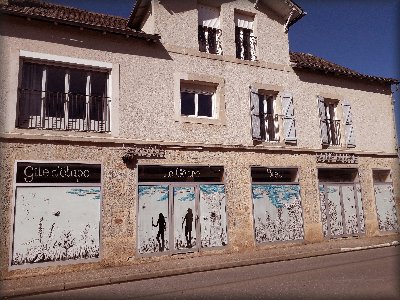 Le Cedre Bleu