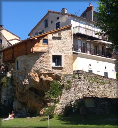 Le monde allant Vers